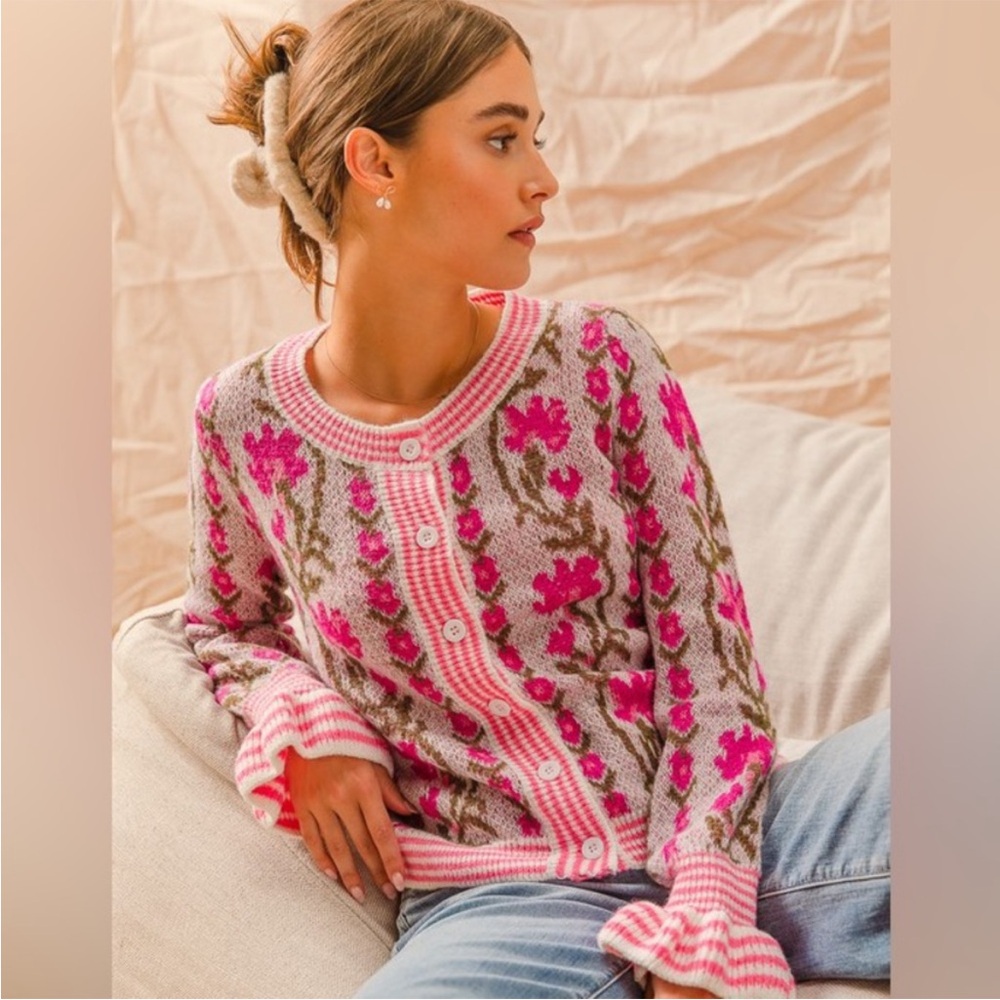 So Me Floral Pink and Cream Women's Sweater